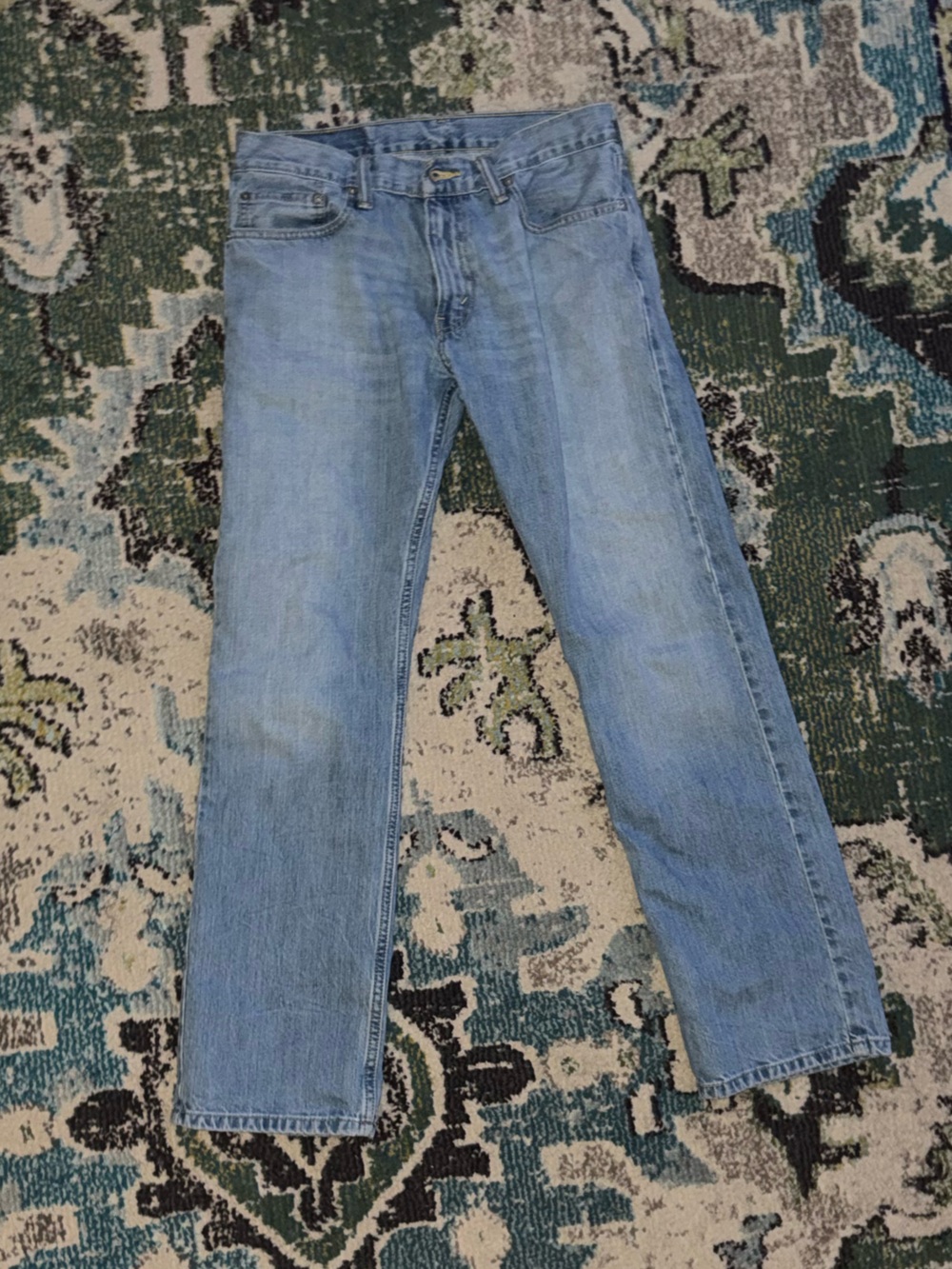 Levi's Light Wash Mid Rise Jeans